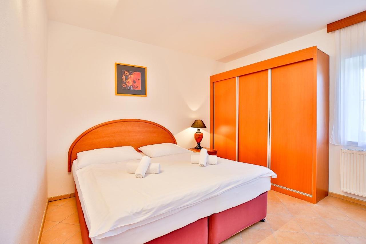 Hotel Barborka Přední Výtoň Kültér fotó