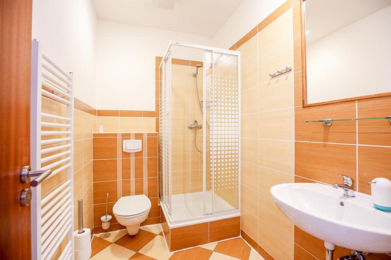 Hotel Barborka Přední Výtoň Kültér fotó